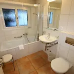 Sarazena Apartman *